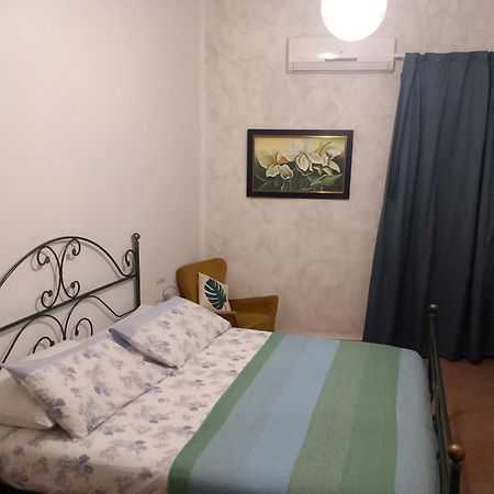 パレルモ ノストラ カーサ スイート Bed & Breakfast エクステリア 写真
