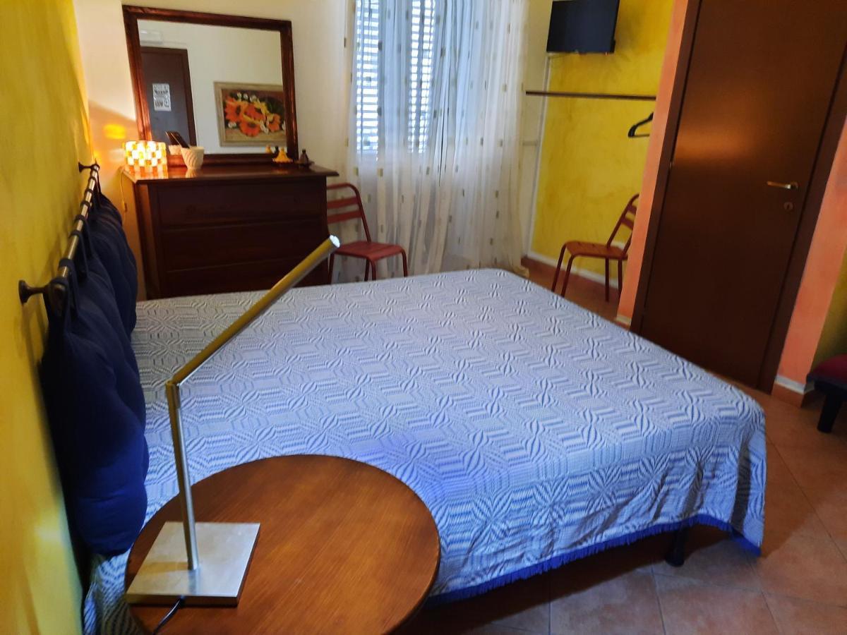 パレルモ ノストラ カーサ スイート Bed & Breakfast エクステリア 写真