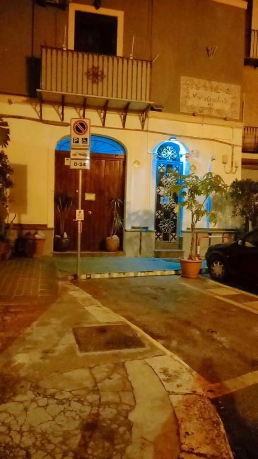 パレルモ ノストラ カーサ スイート Bed & Breakfast エクステリア 写真