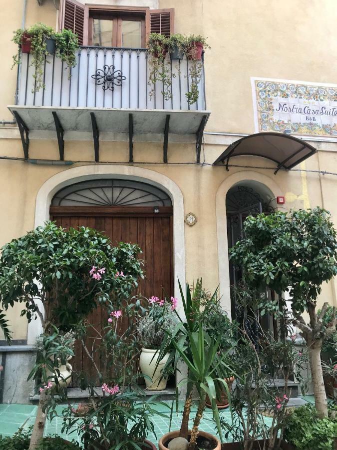 パレルモ ノストラ カーサ スイート Bed & Breakfast エクステリア 写真